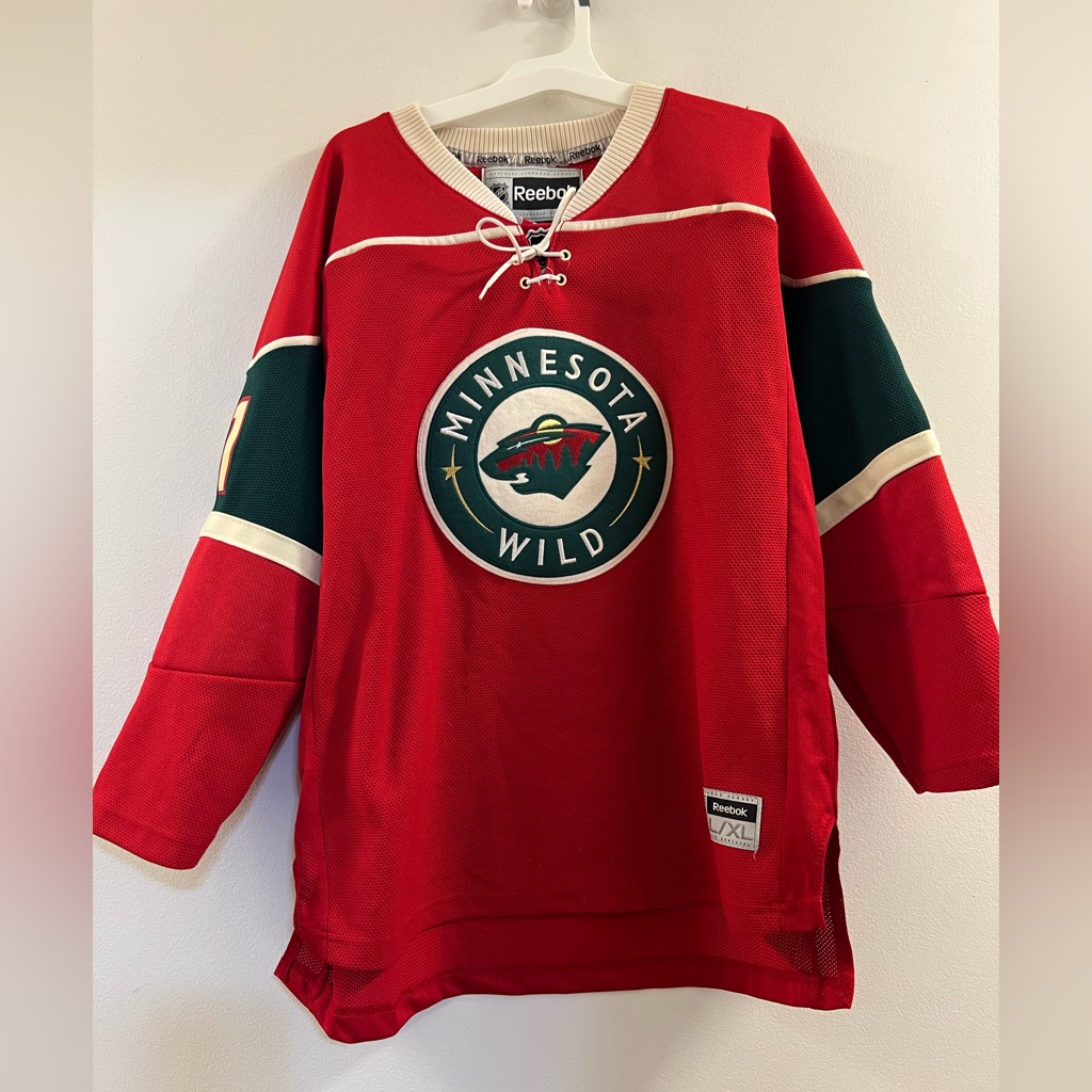 Reebok Hockey Embroidered Jersey Shirt Youth?.